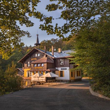 Hotel Lovecky Zamecek Orion Liberec Exterior photo